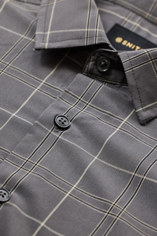 Snitch Grey Slim Fit Checkered Spread Collar Shirt for Men