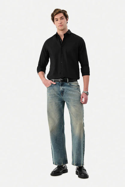 Snitch Men Black Slim Fit Solid Spread Collar Formal Shirt