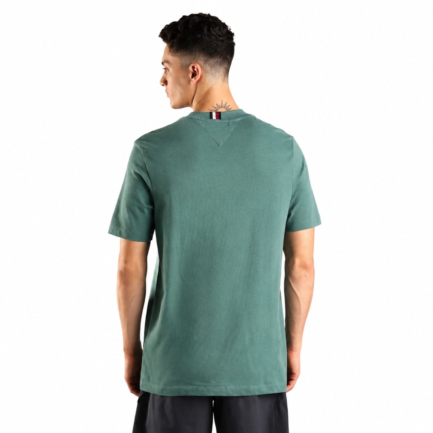 TOMMY HILFIGER Men Printed Crew Neck Pure Cotton T-Shirt - Green