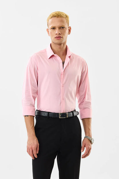 Snitch Men Pink Slim Fit Solid Spread Collar Casual Shirt
