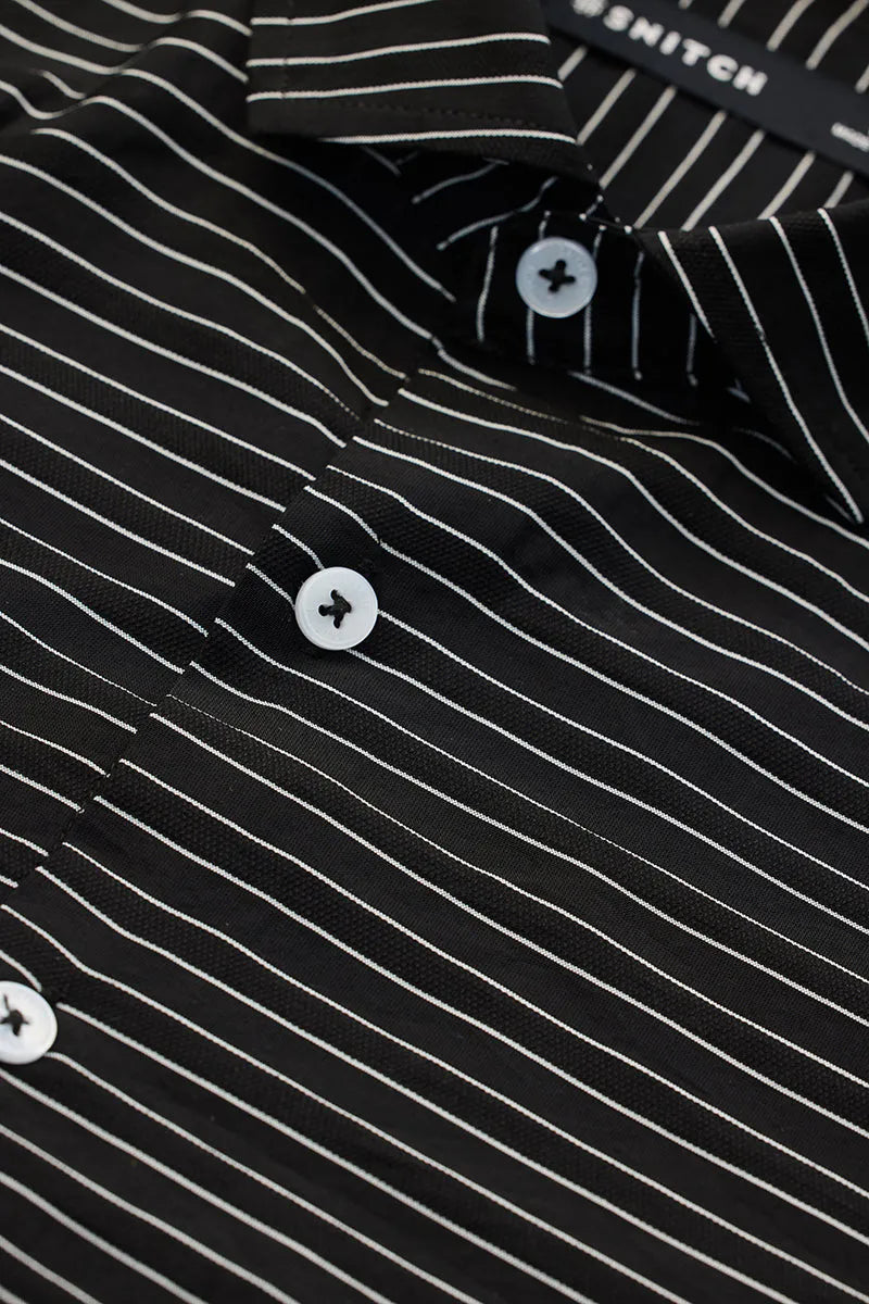 Snitch Men Black Striped Slim Fit Casual Shirt for Everyday Style