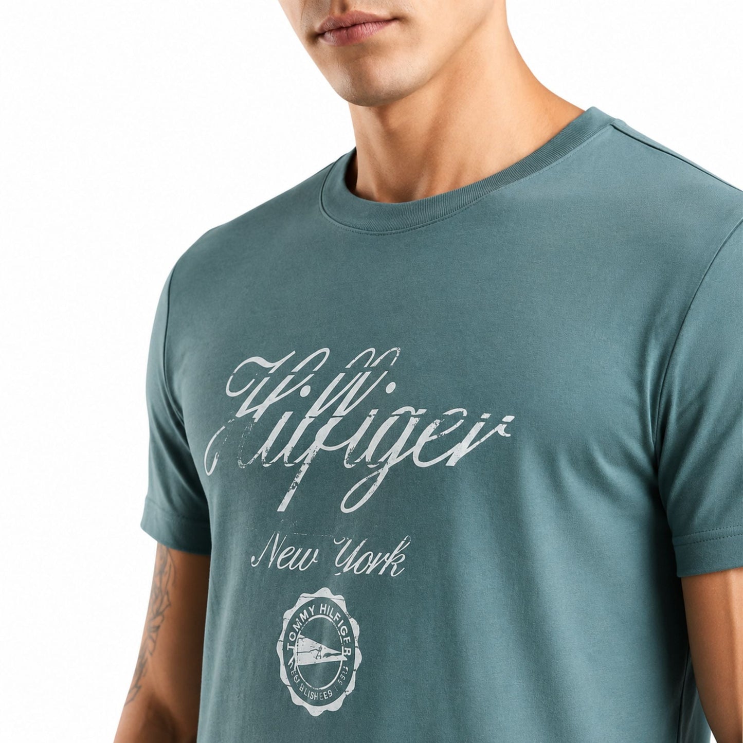 TOMMY HILFIGER Printed Men Crew Neck Cotton T-Shirt - Green