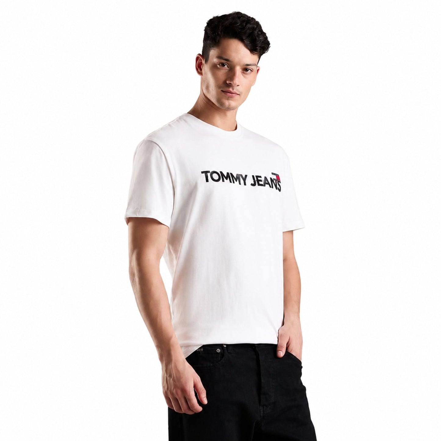 TOMMY HILFIGER Men Printed Crew Neck Pure Cotton T-Shirt - White
