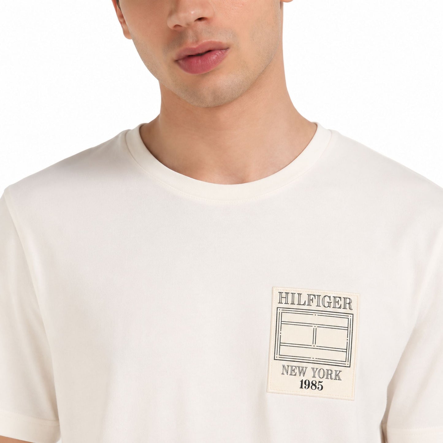 Tommy Hilfiger Printed Regular Fit T-Shirt for Men - Ivory