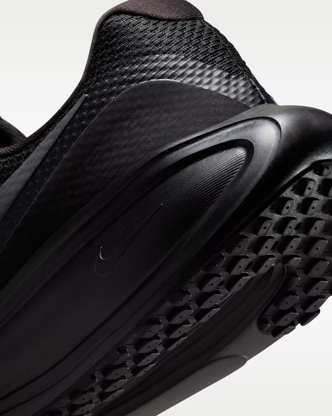 Nike Revolution 8 Men’s Running Shoes - Black