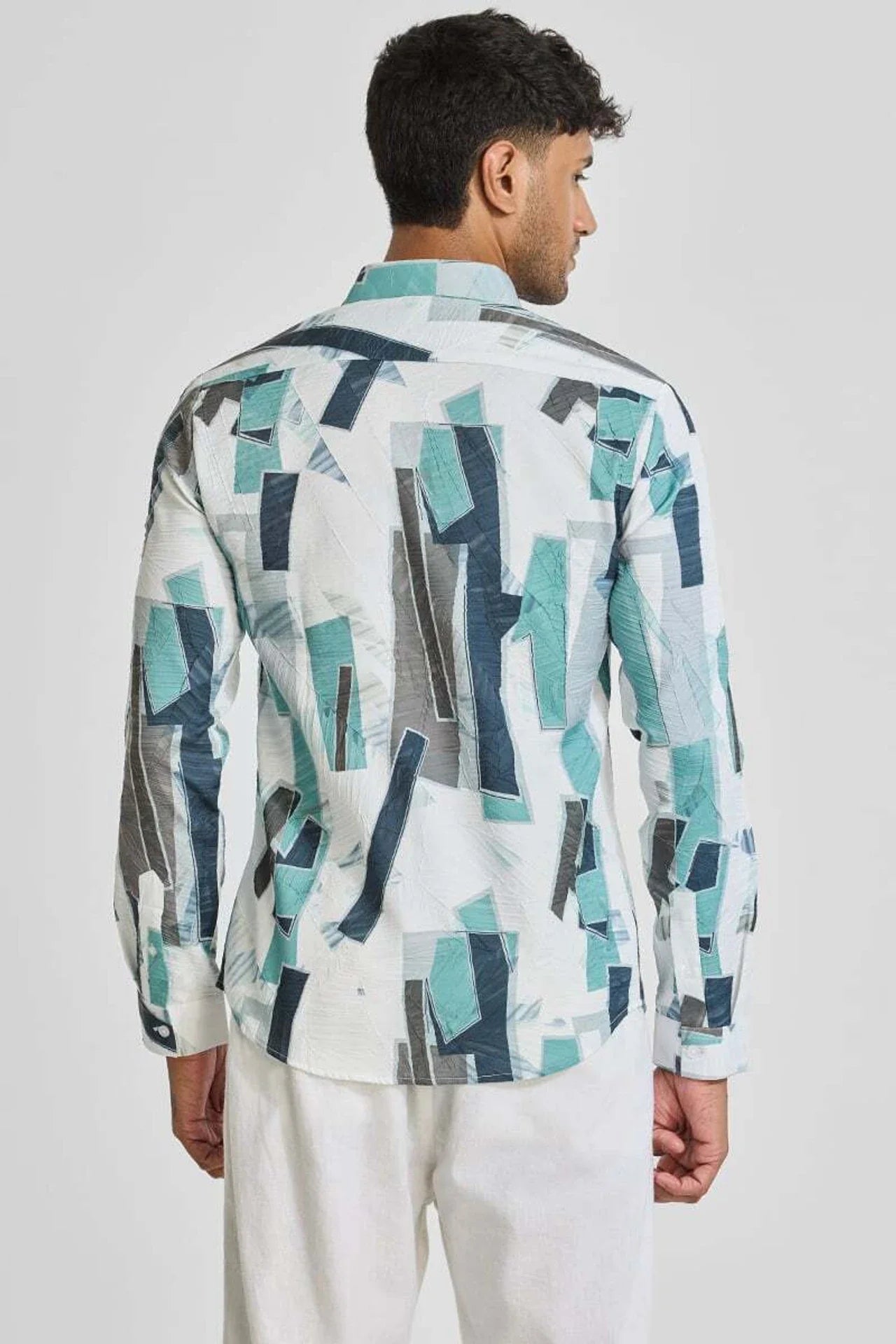 Snitch Blue Slim Fit Printed Spread Collar Shirt for Men