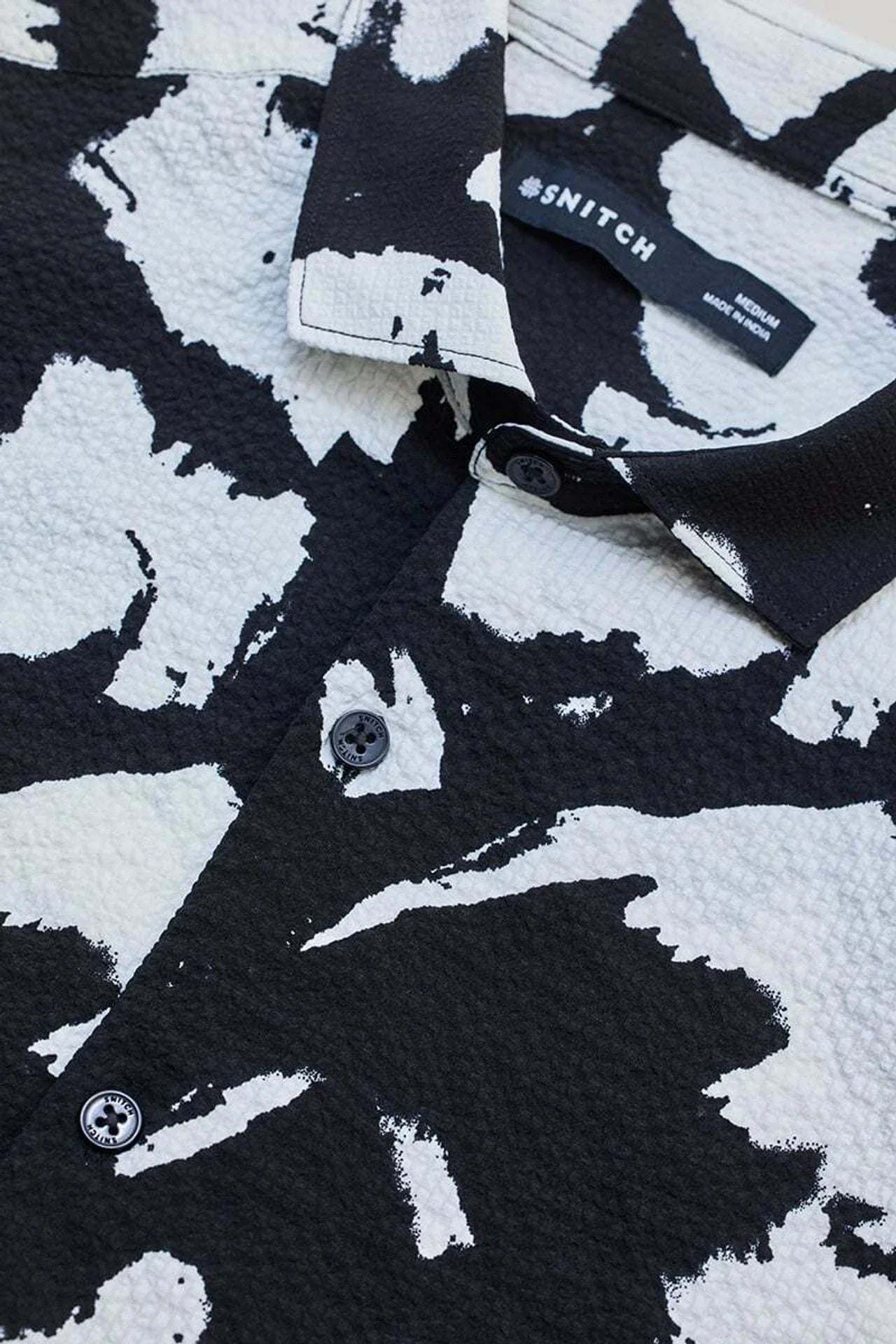 Snitch Black White Slim Fit Printed Spread Collar Shirt for Men