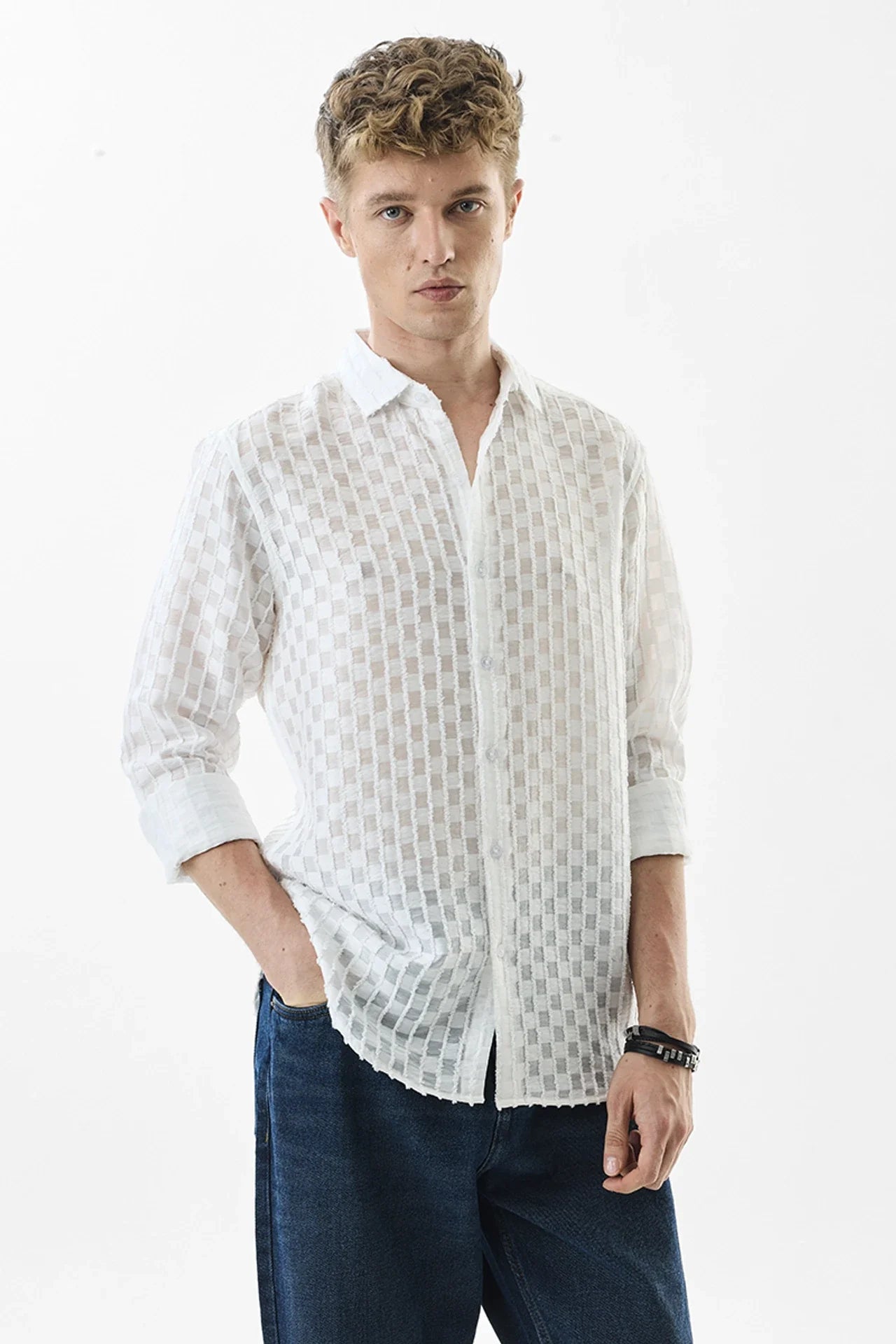 Snitch White Slim Fit Textured Slim Collar Shirt for Men