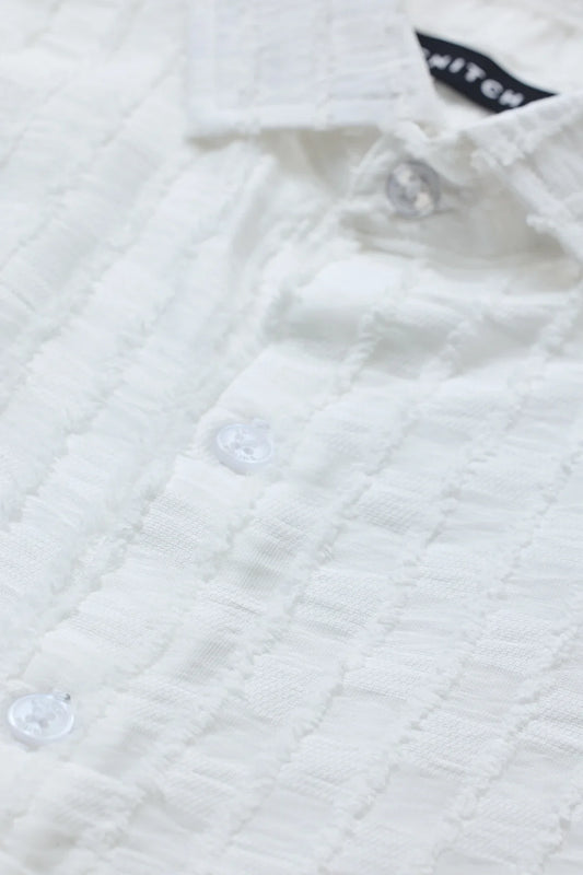 Snitch White Slim Fit Textured Slim Collar Shirt for Men