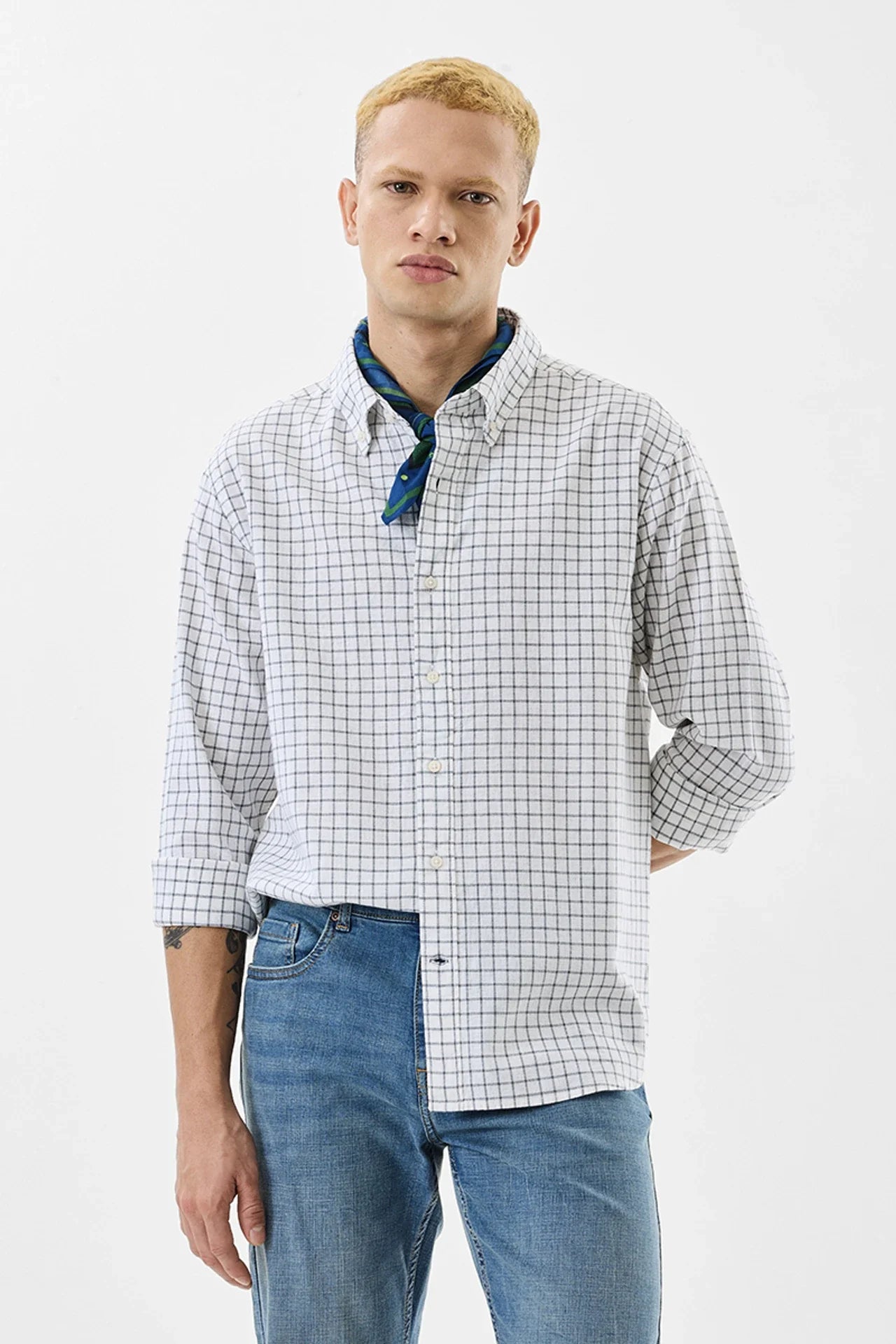 Snitch Men White Checkered Regular Fit Button Down Casual Shirt