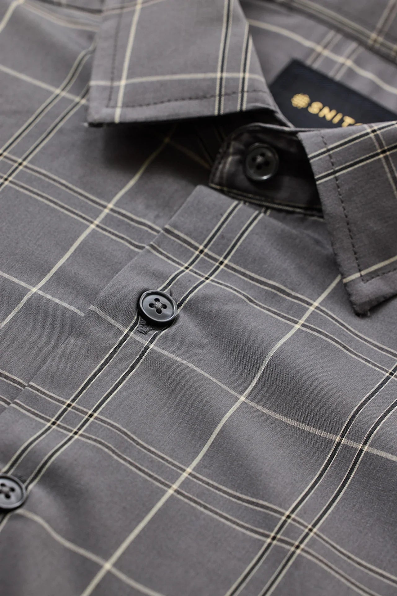 Snitch Grey Slim Fit Checkered Spread Collar Shirt for Men